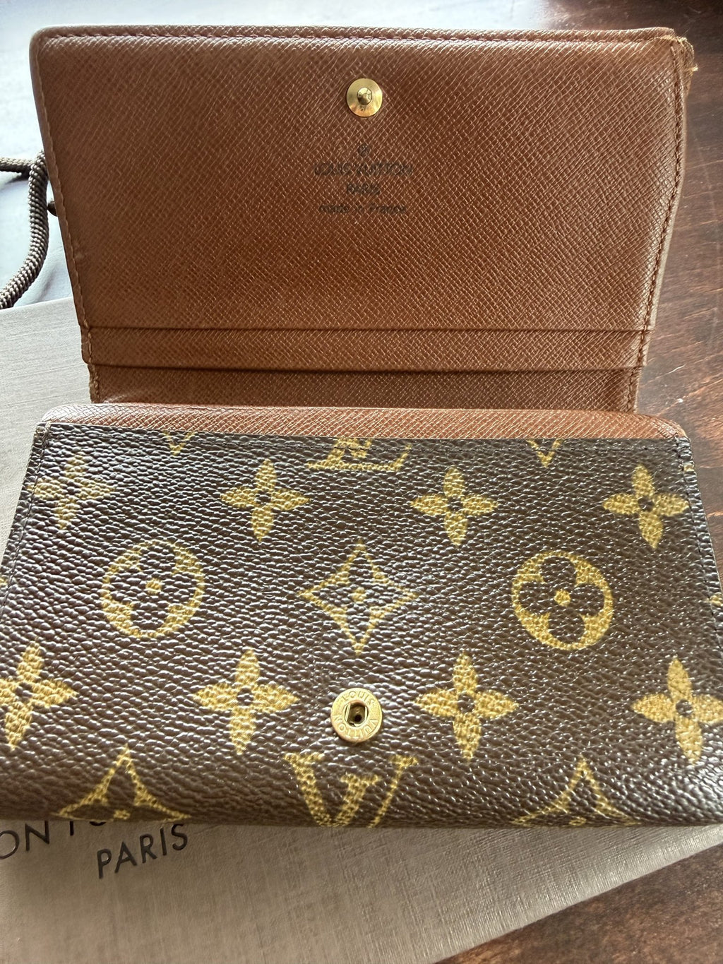 Louis Vuitton Vintage Monogram Wallet with Zip Coin Pocket