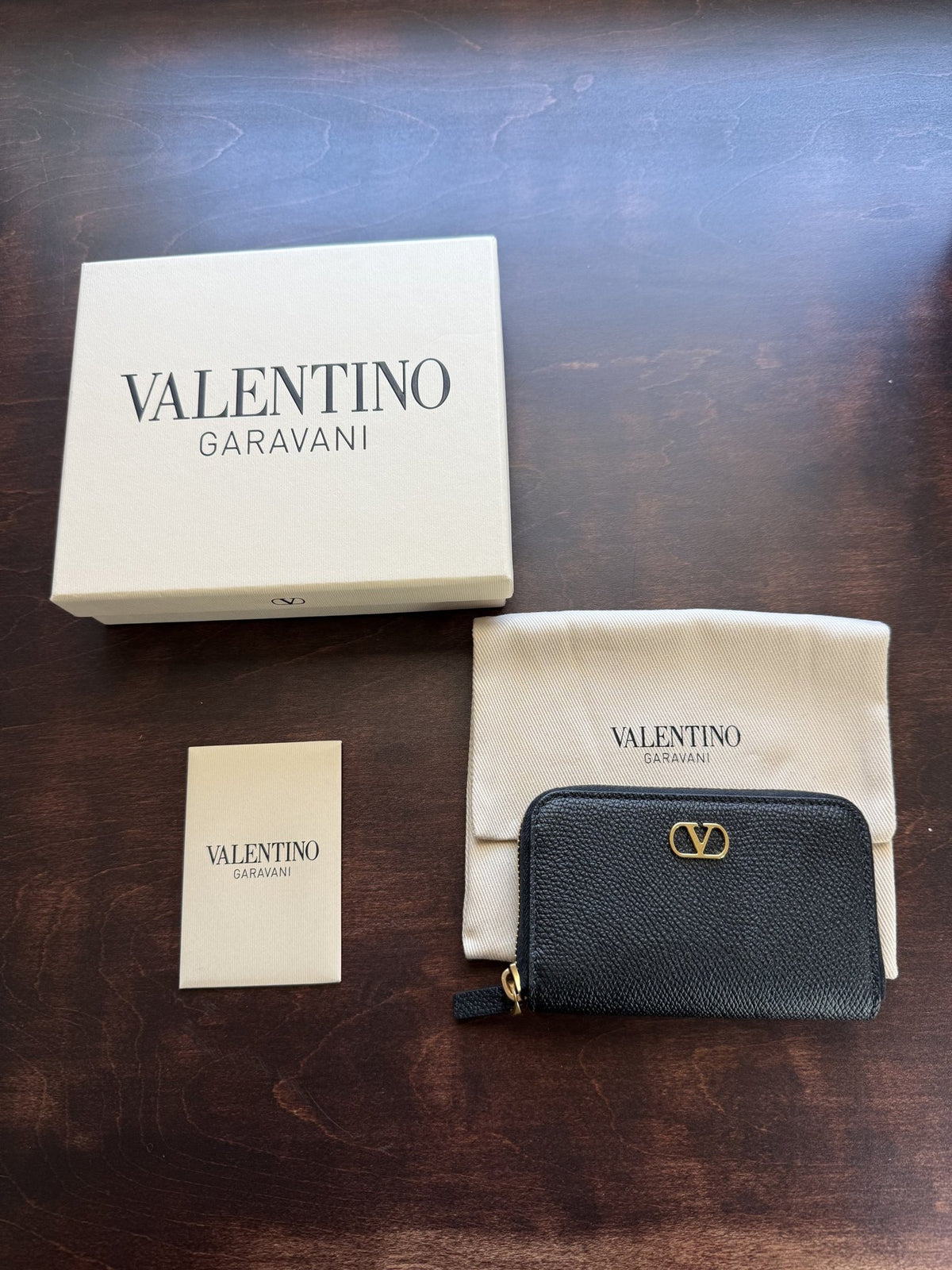 Valentino Garavani VLogo Signature Zip Card Case in Black Grained Leather